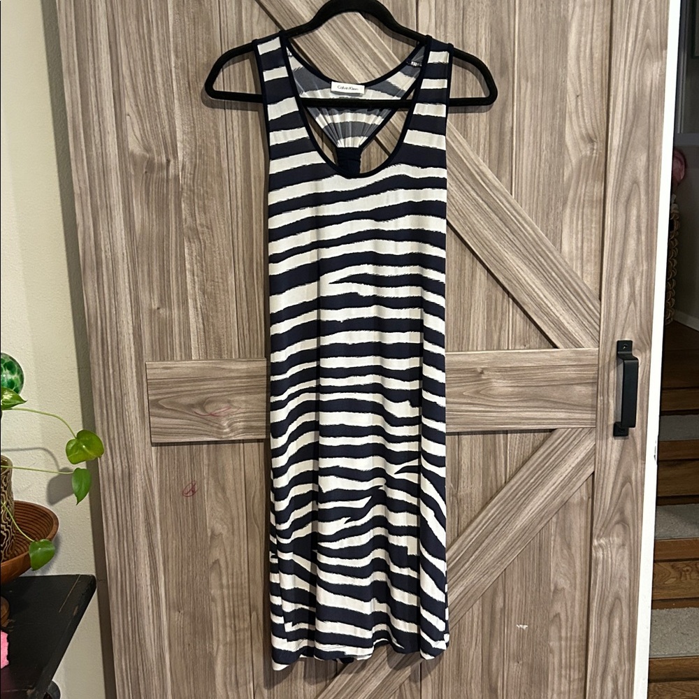 Calvin Klein Gray and White Patterned Dress